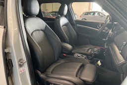 harmaa Mini Countryman 2023 kuva 16.