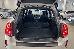 harmaa Mini Countryman 2023 kuva 18.