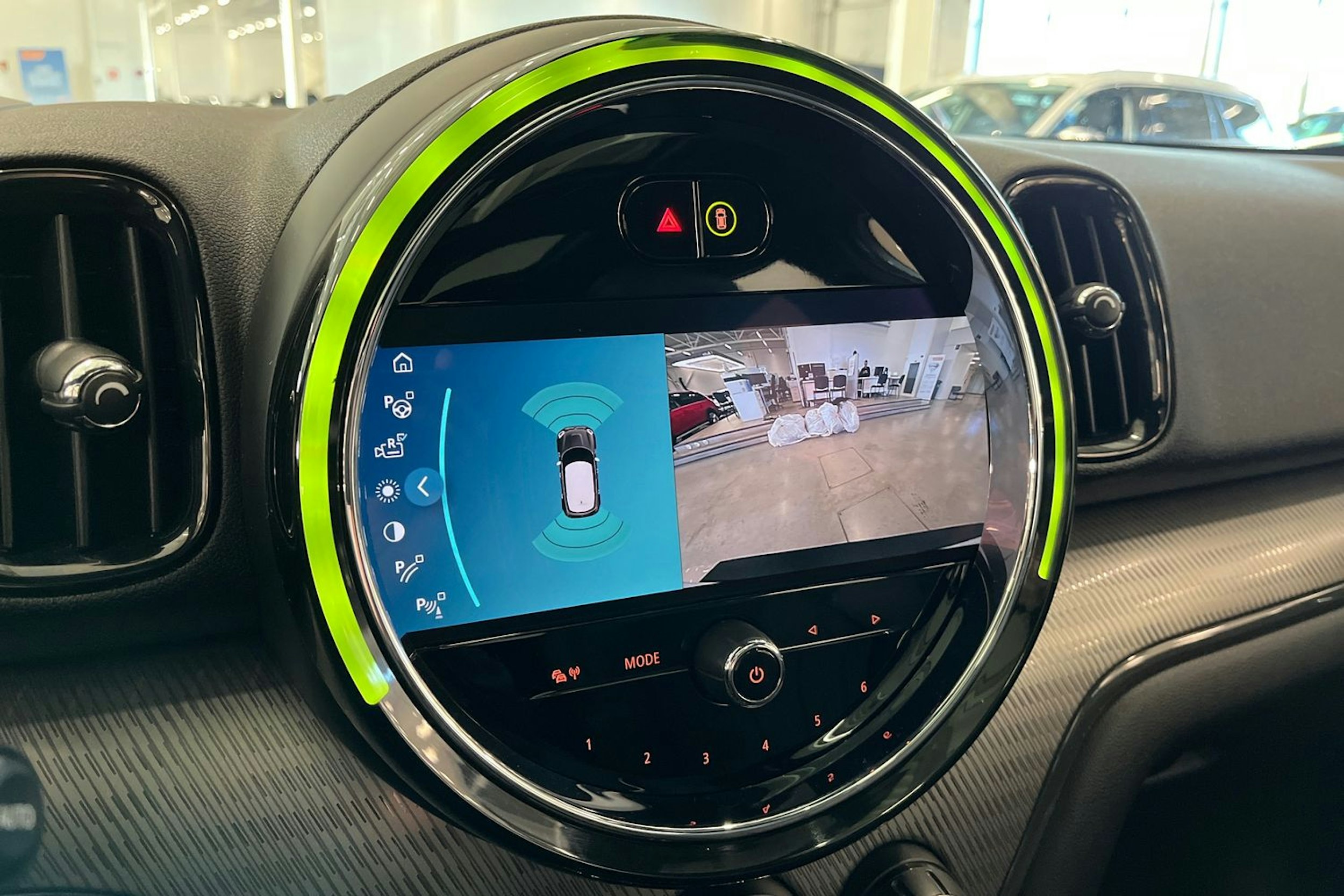 harmaa Mini Countryman 2023 kuva 21.