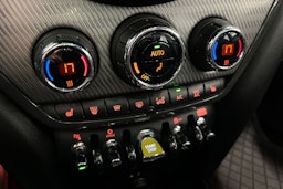 harmaa Mini Countryman 2023 kuva 26.