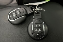 harmaa Mini Countryman 2023 kuva 29.