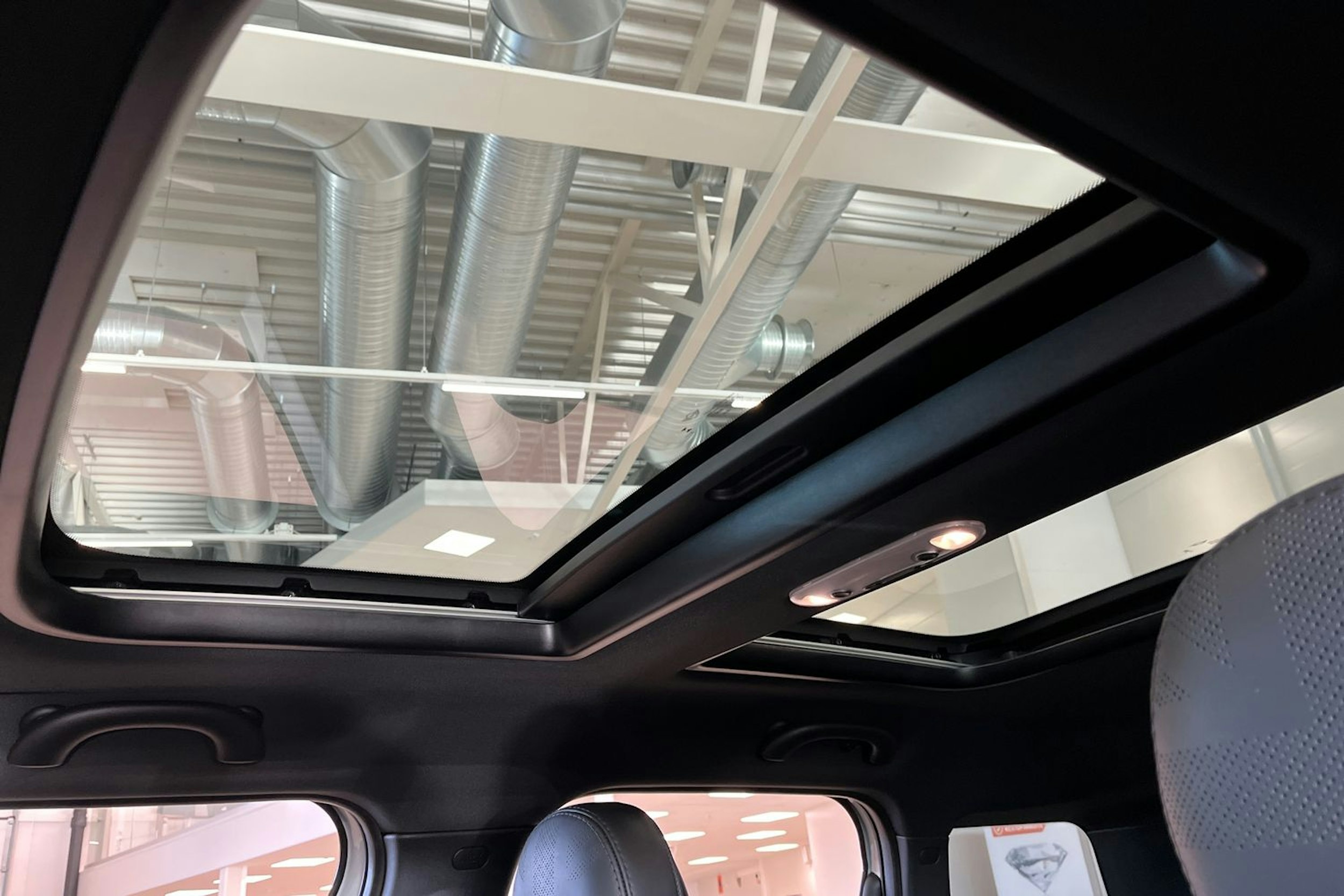 harmaa Mini Countryman 2023 kuva 34.