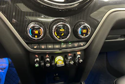 musta Mini Countryman 2023 kuva 20.