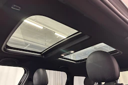 musta Mini Countryman 2023 kuva 26.