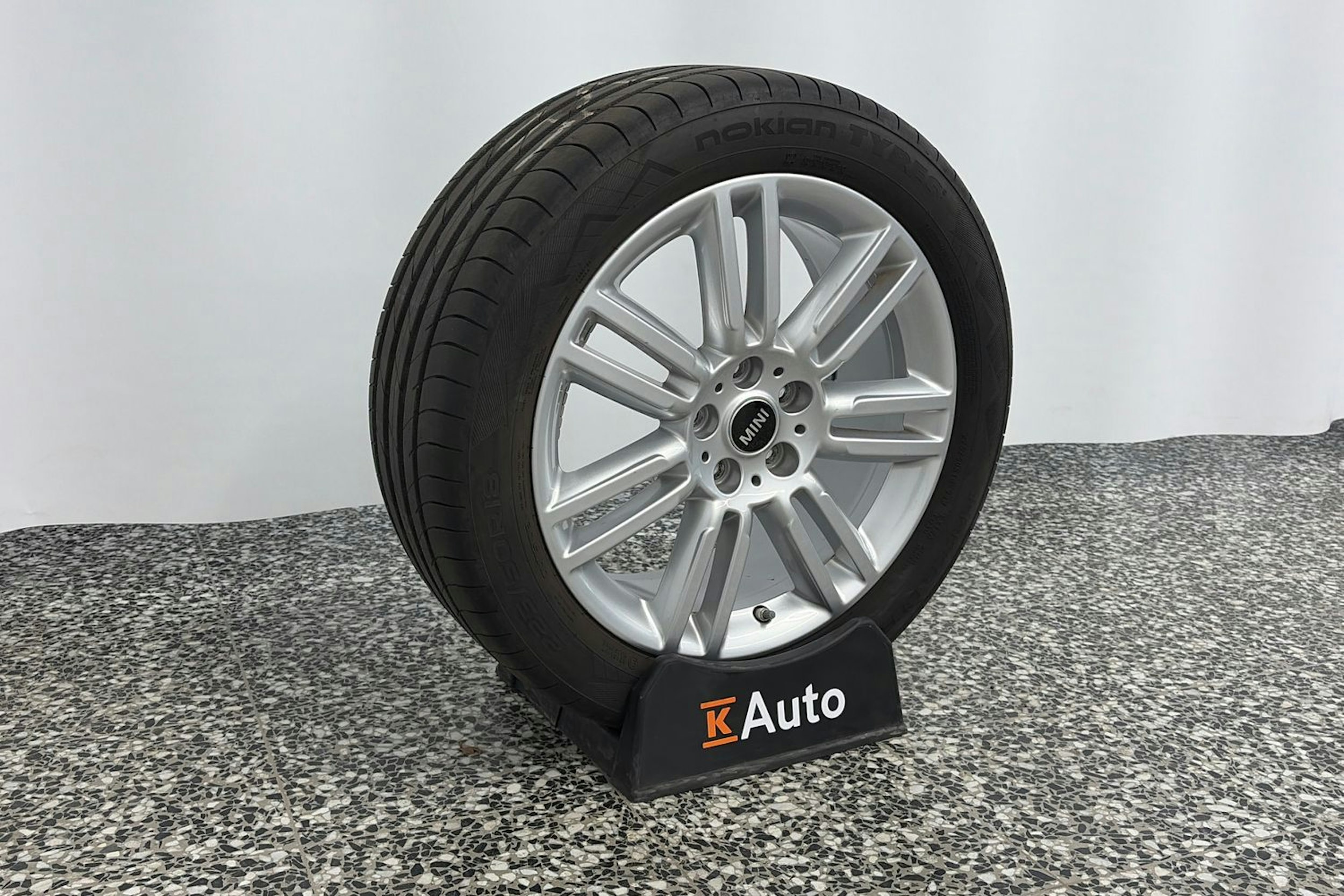 met. sininen Mini Countryman 2023 kuva 13.