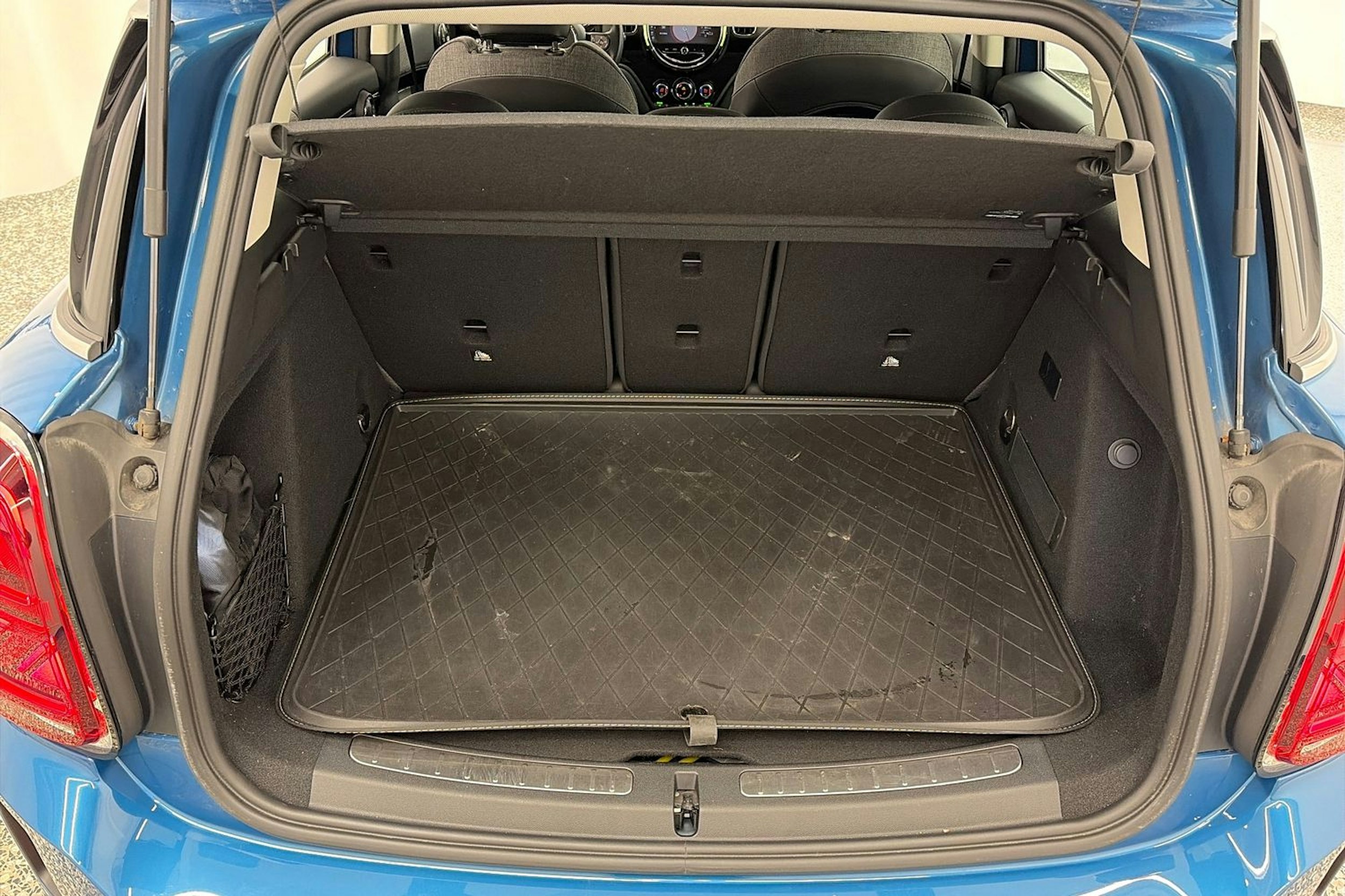 met. sininen Mini Countryman 2023 kuva 14.