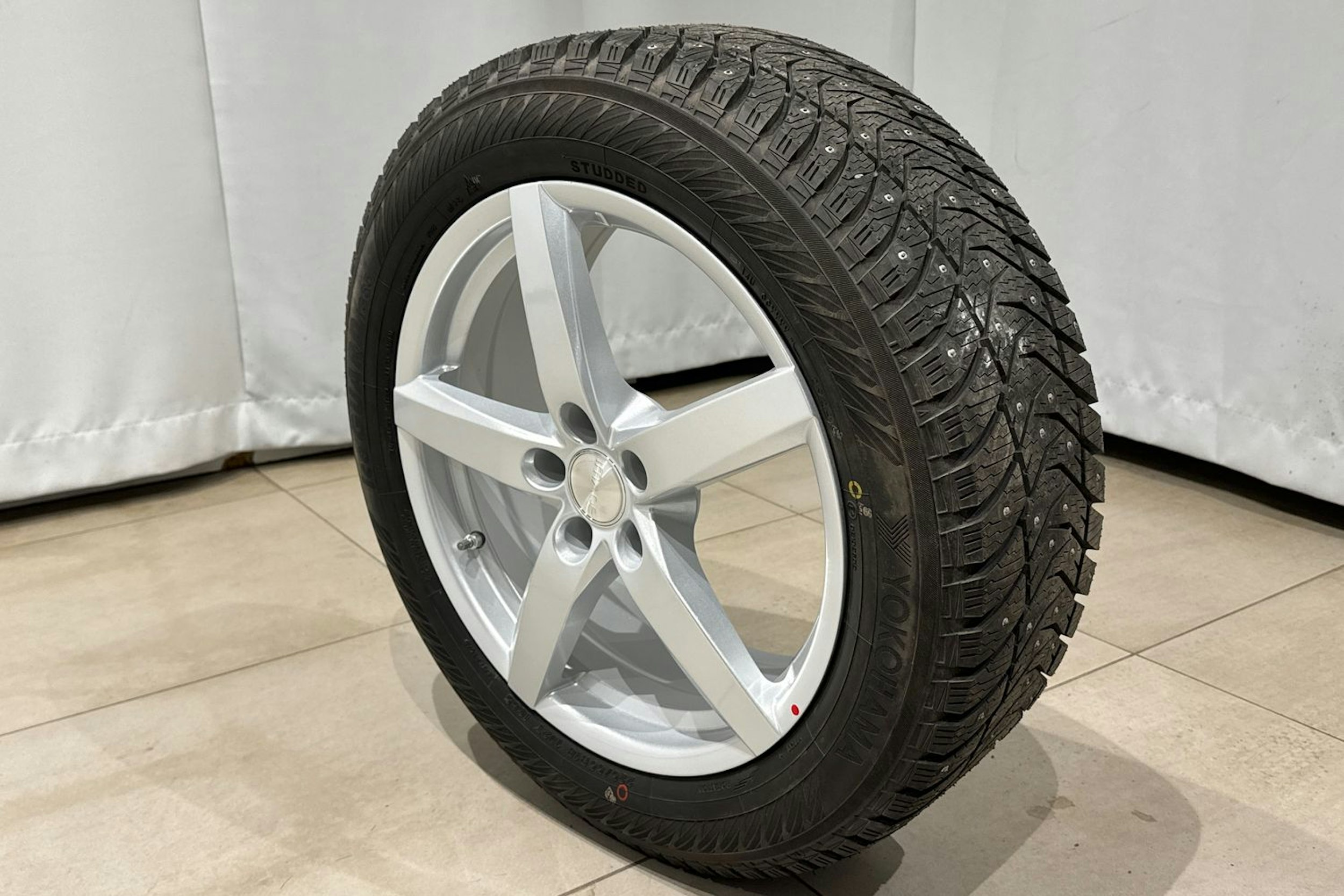musta Mini Countryman 2024 kuva 13.