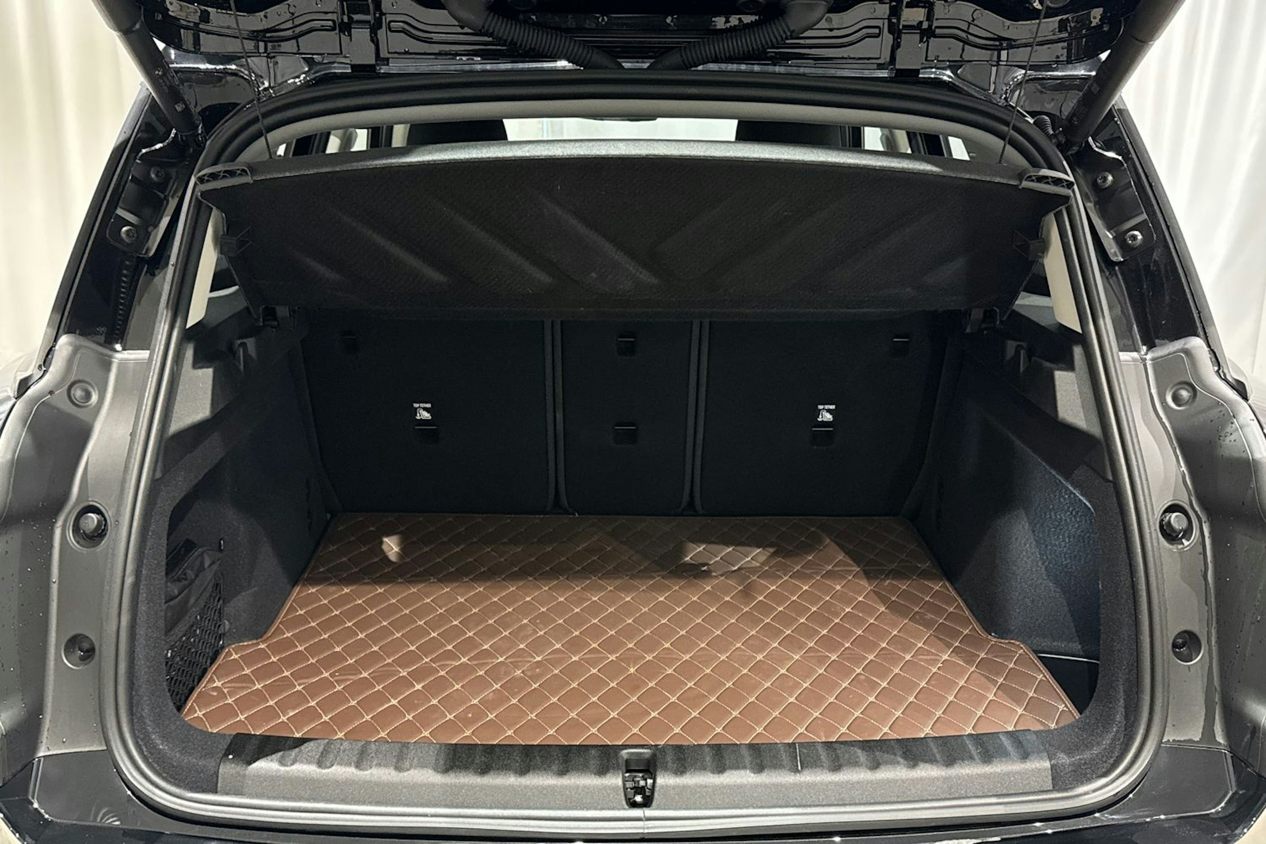 musta Mini Countryman 2024 kuva 14.