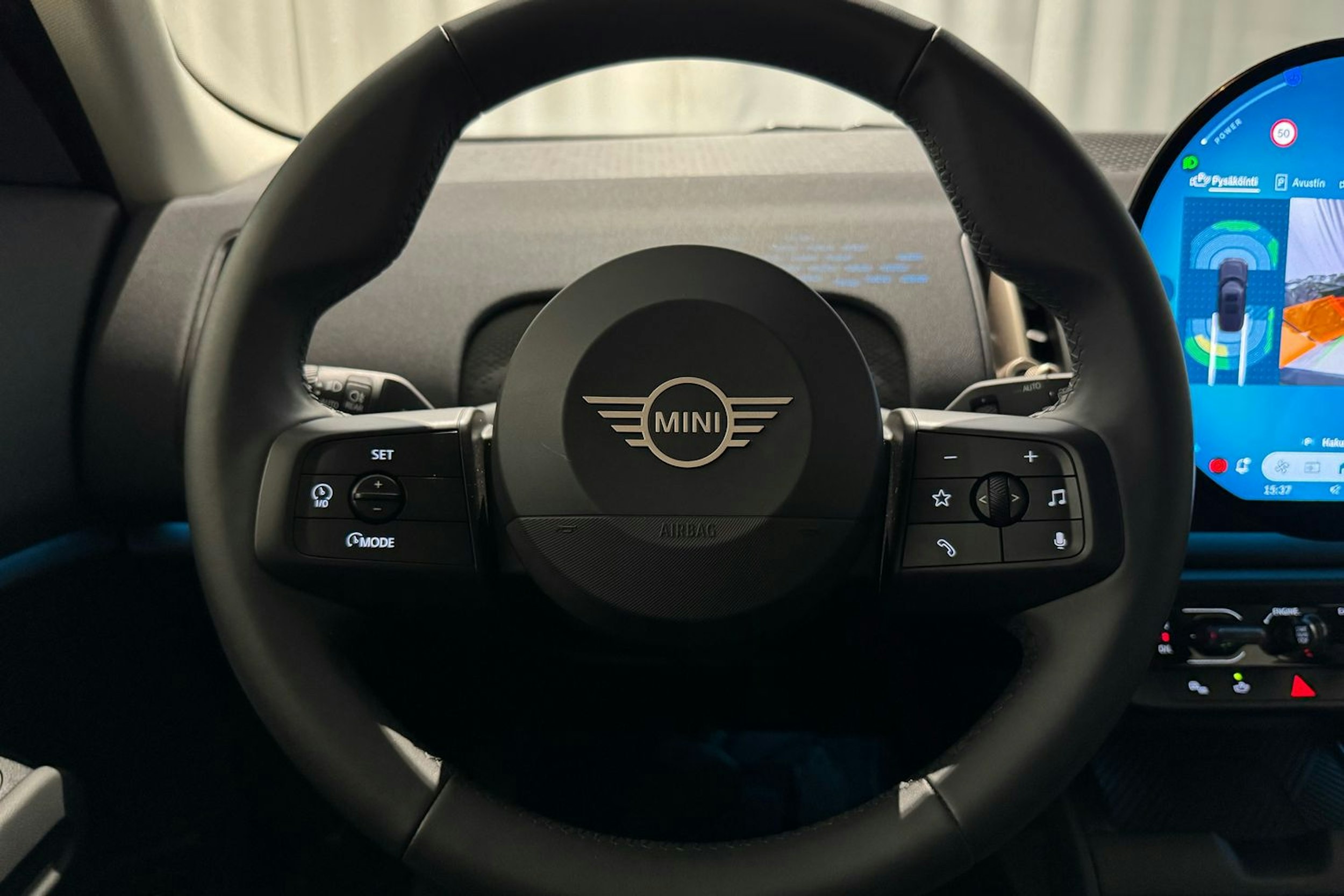 musta Mini Countryman 2024 kuva 17.