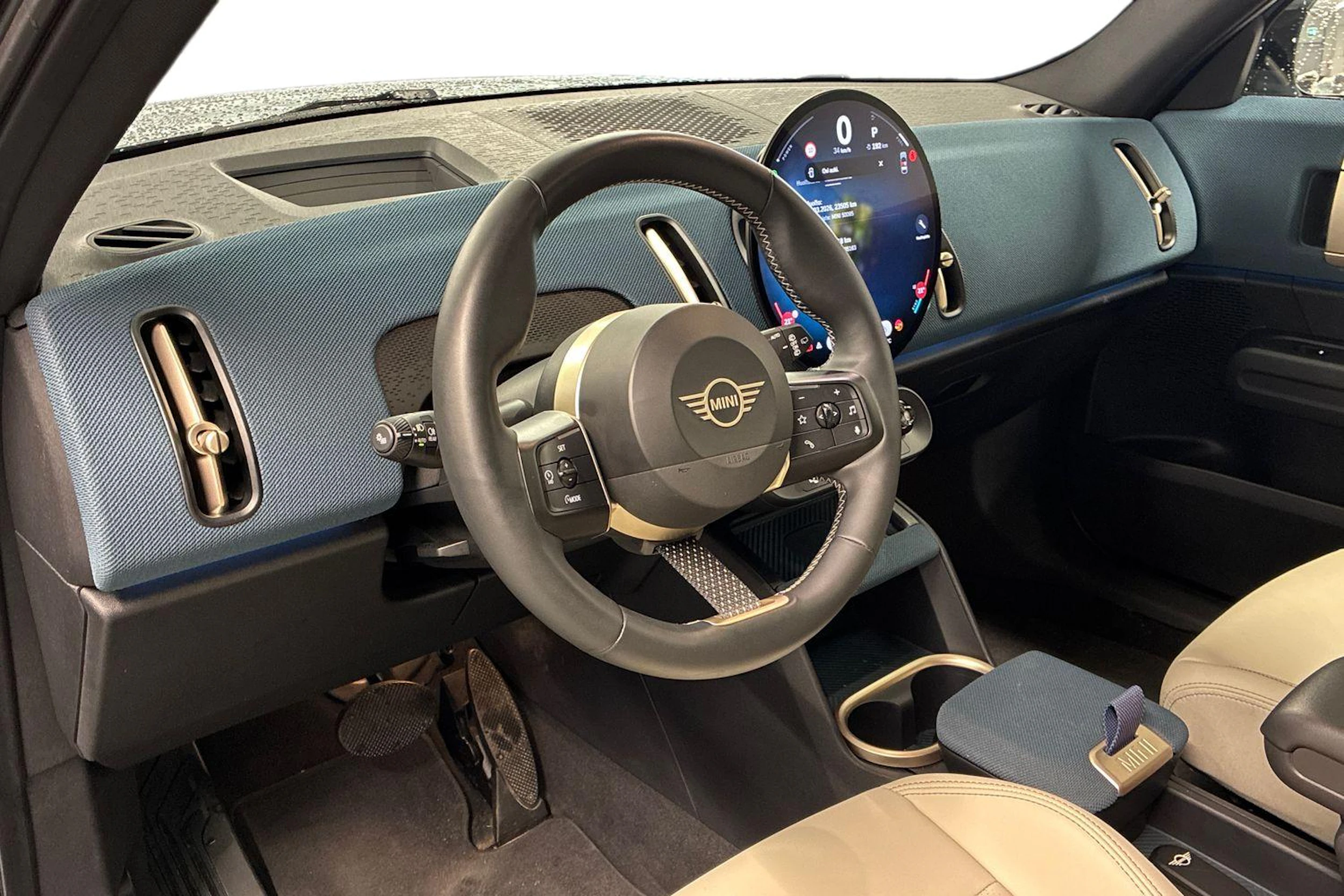 vihreä Mini Countryman 2024 kuva 3.