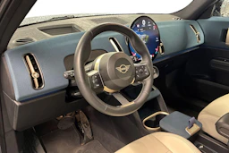vihreä Mini Countryman 2024 kuva 3.