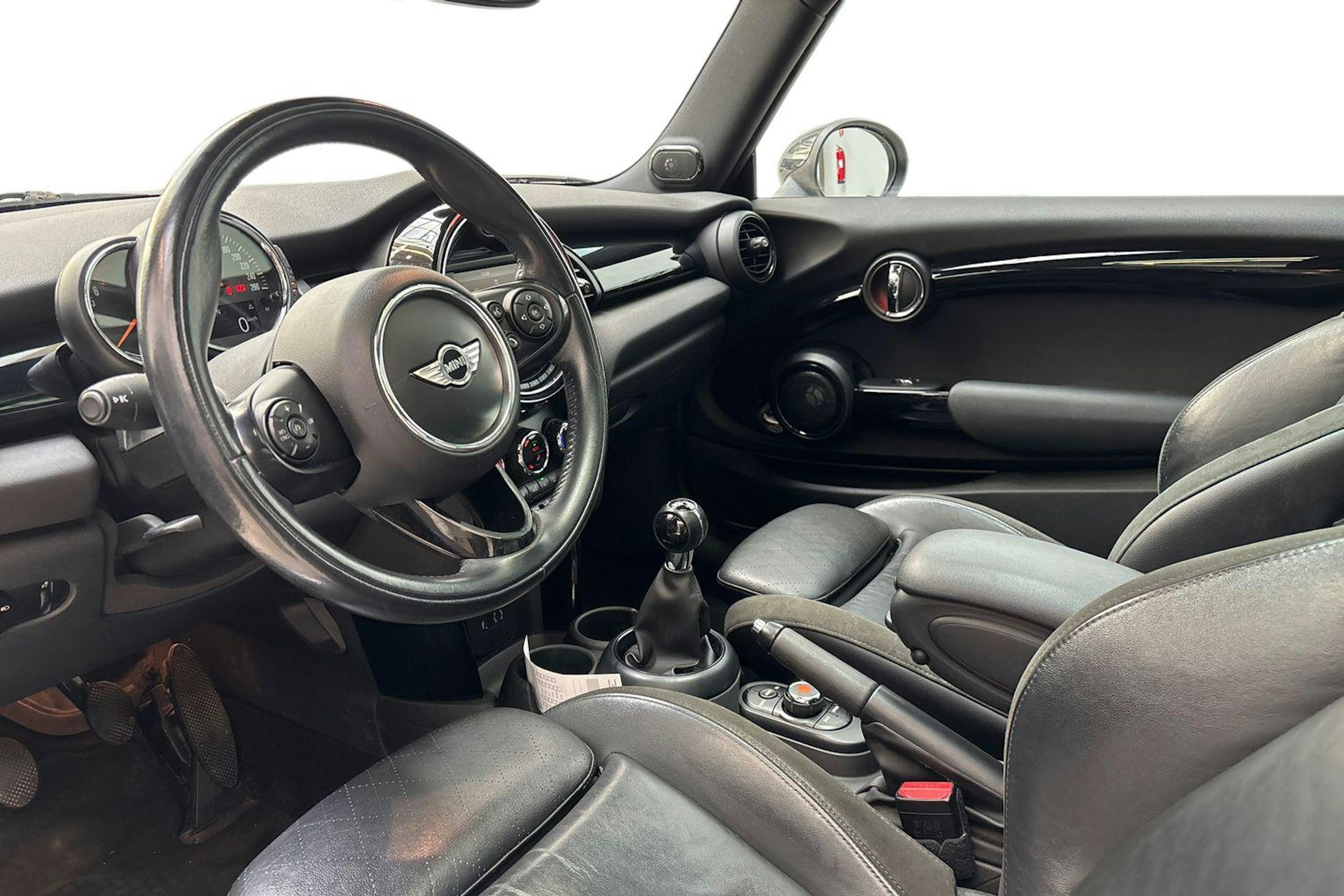 valkoinen Mini Hatchback 2015 kuva 7.