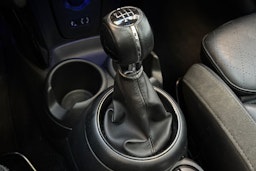 valkoinen Mini Hatchback 2015 kuva 22.
