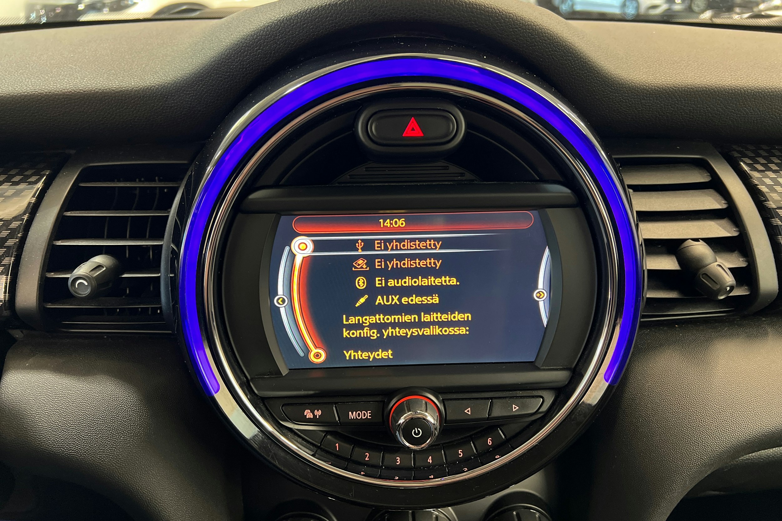 sininen Mini Hatchback 2015 kuva 21.