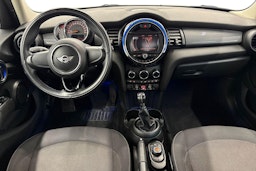 musta Mini Hatchback 2017 kuva 9.