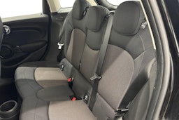 musta Mini Hatchback 2017 kuva 10.