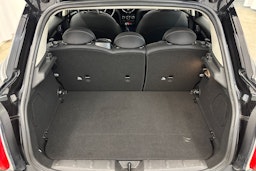 musta Mini Hatchback 2017 kuva 14.