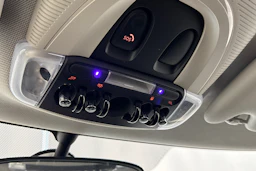 oranssi Mini Hatchback 2019 kuva 21.