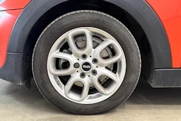 oranssi Mini Hatchback 2019 kuva 22.