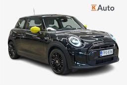 musta Mini Hatchback 2022 kuva 1.