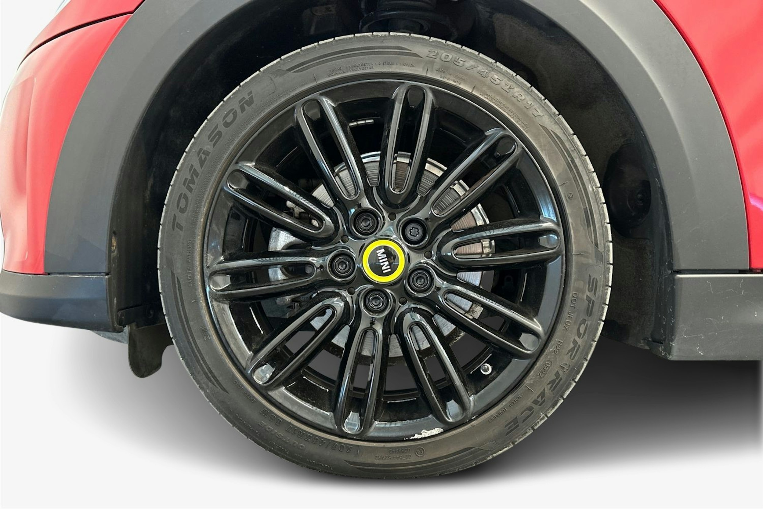 punainen Mini Hatchback 2022 kuva 11.