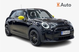 musta Mini Hatchback 2023 kuva 1.
