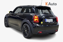 musta Mini Hatchback 2023 kuva 2.