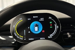 punainen Mini Hatchback 2023 kuva 21.