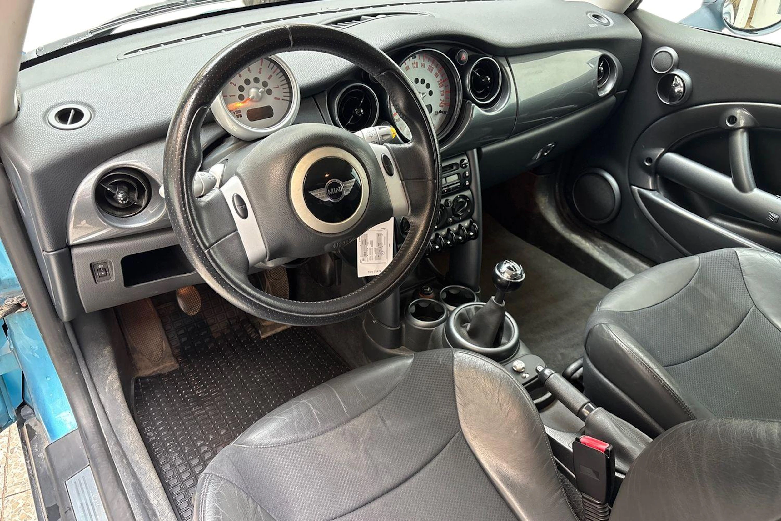 sininen Mini One 2005 kuva 6.