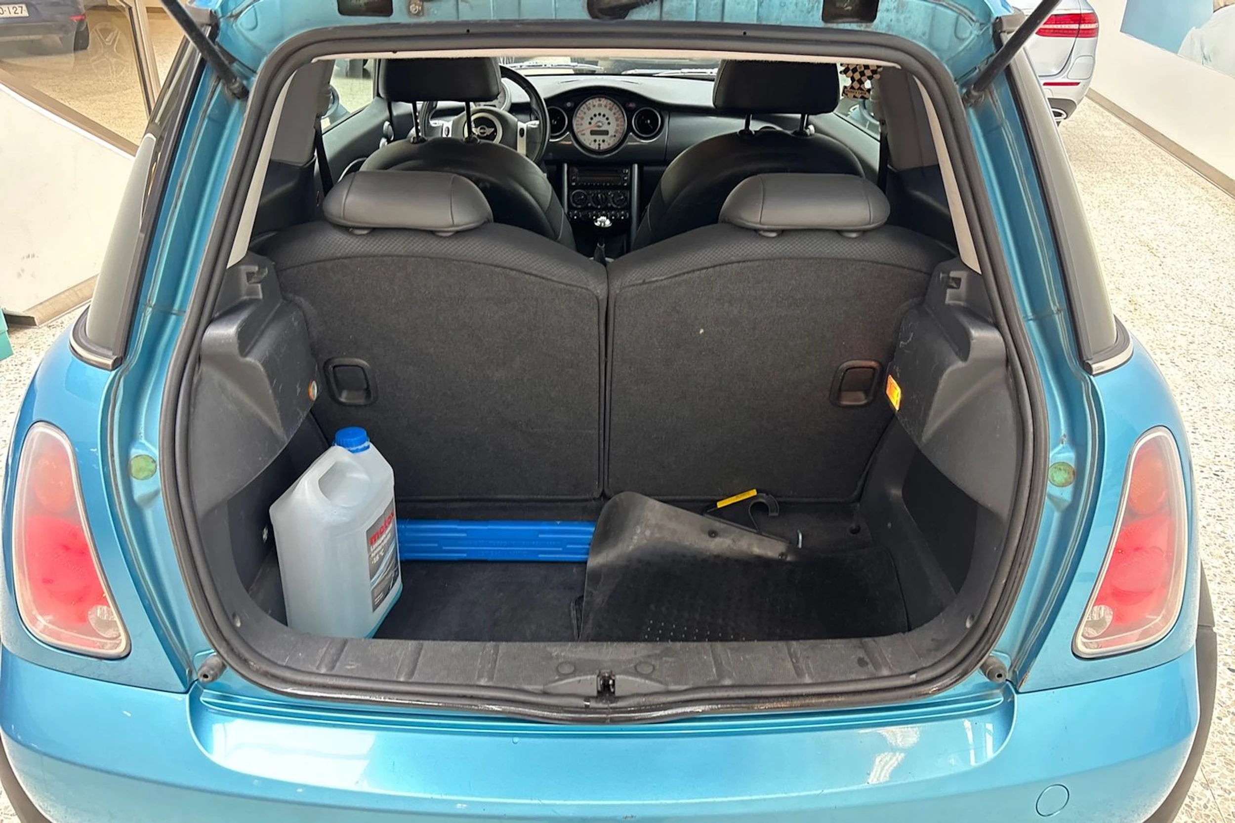 sininen Mini One 2005 kuva 21.