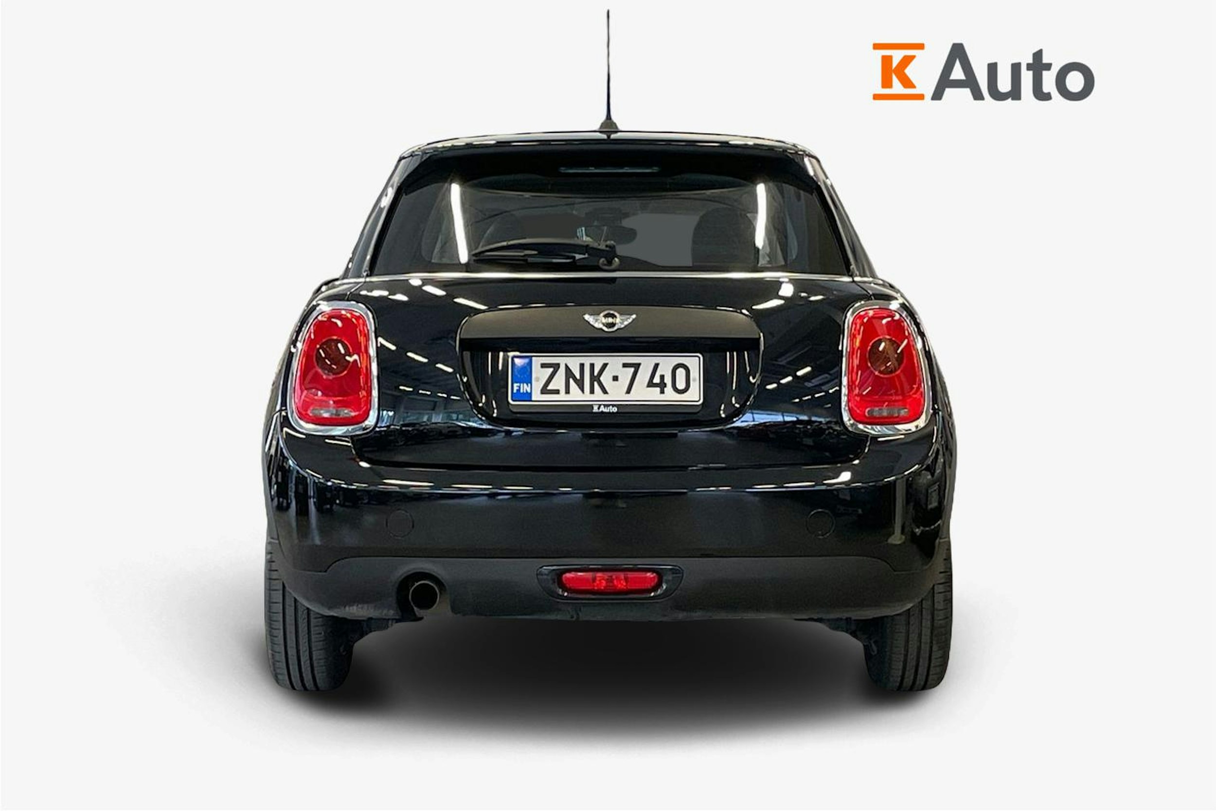 Musta Mini One 2017 kuva 3.