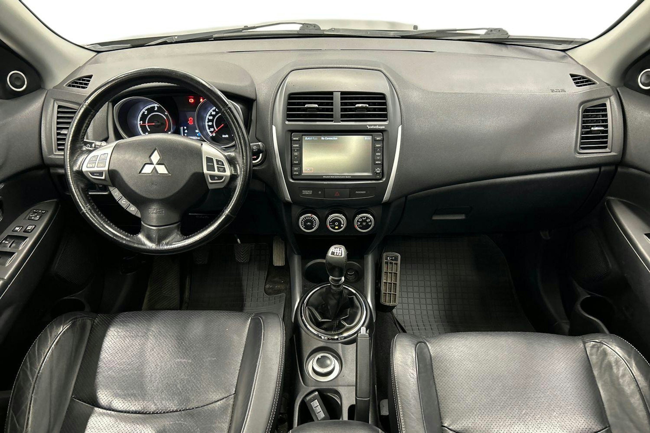 ruskea (beige) Mitsubishi ASX 2010 kuva 9.