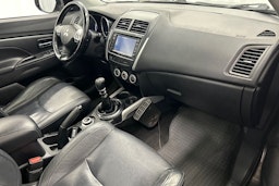 ruskea (beige) Mitsubishi ASX 2010 kuva 16.