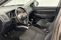 ruskea (beige) Mitsubishi ASX 2011 kuva 6.