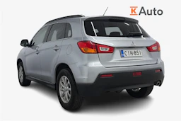 Harmaa Mitsubishi ASX 2011 kuva 2.