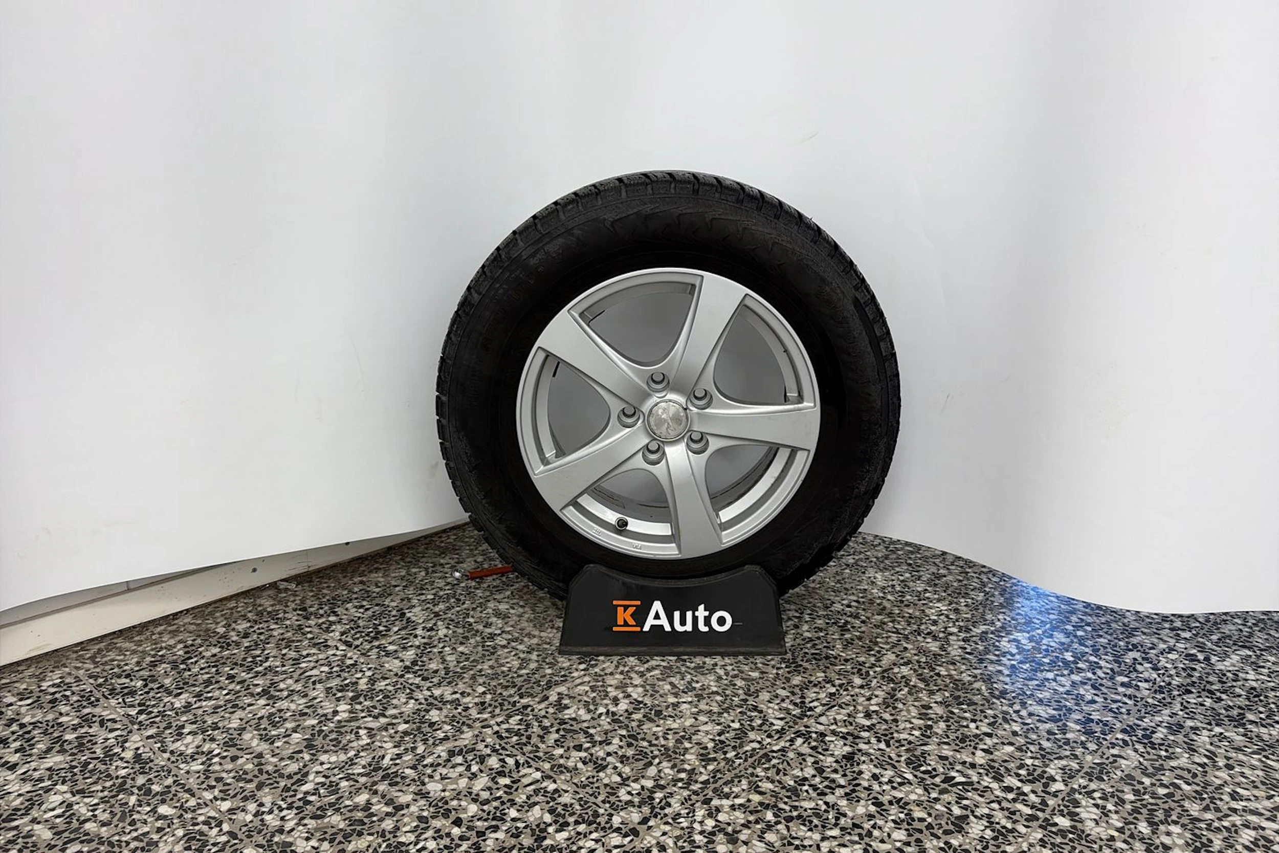 Harmaa Mitsubishi ASX 2011 kuva 10.