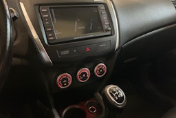 ruskea (beige) Mitsubishi ASX 2011 kuva 22.