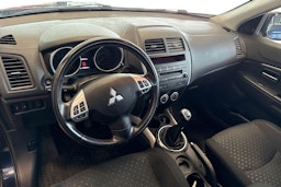 Sininen Mitsubishi ASX 2011 kuva 6.