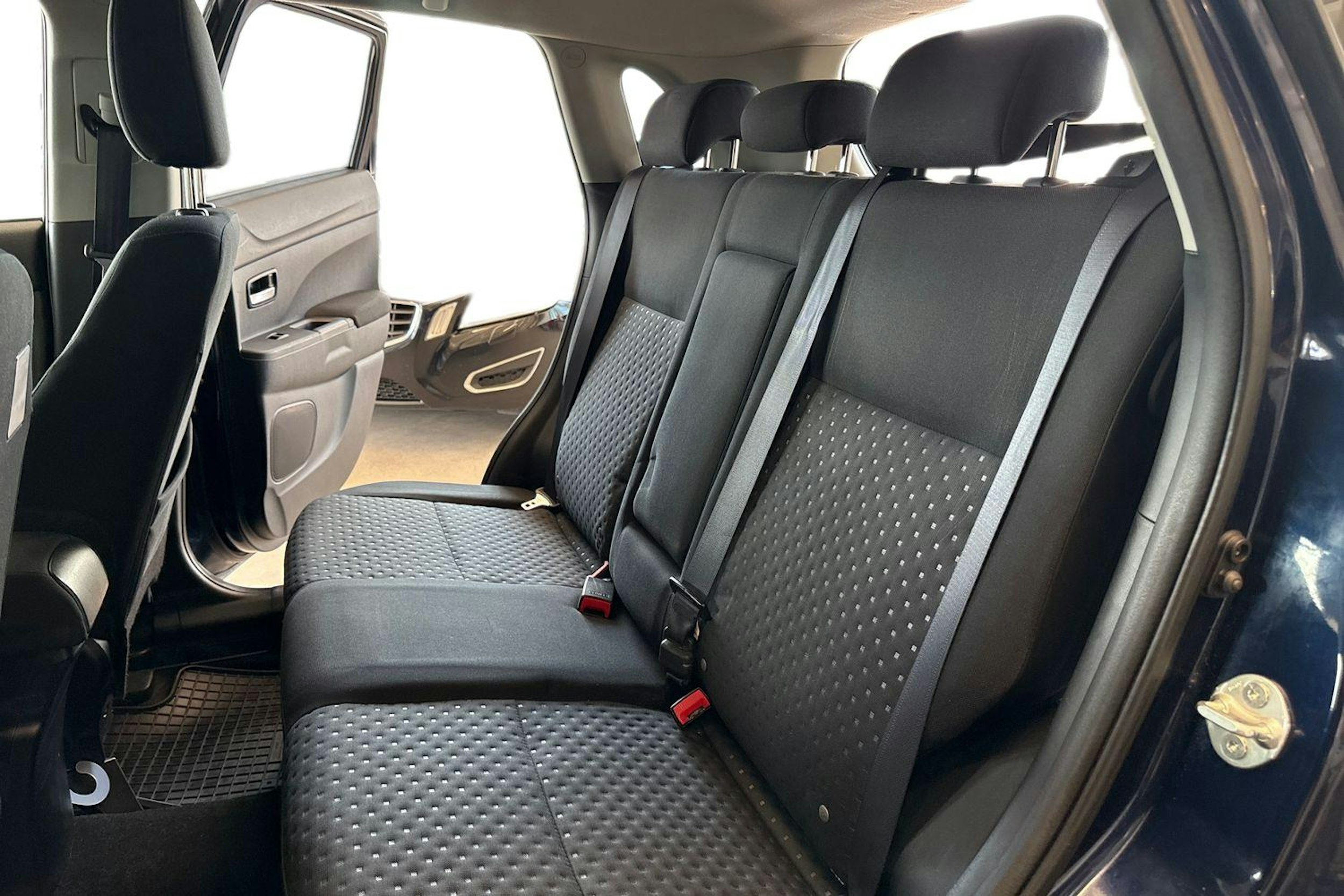 Sininen Mitsubishi ASX 2011 kuva 8.