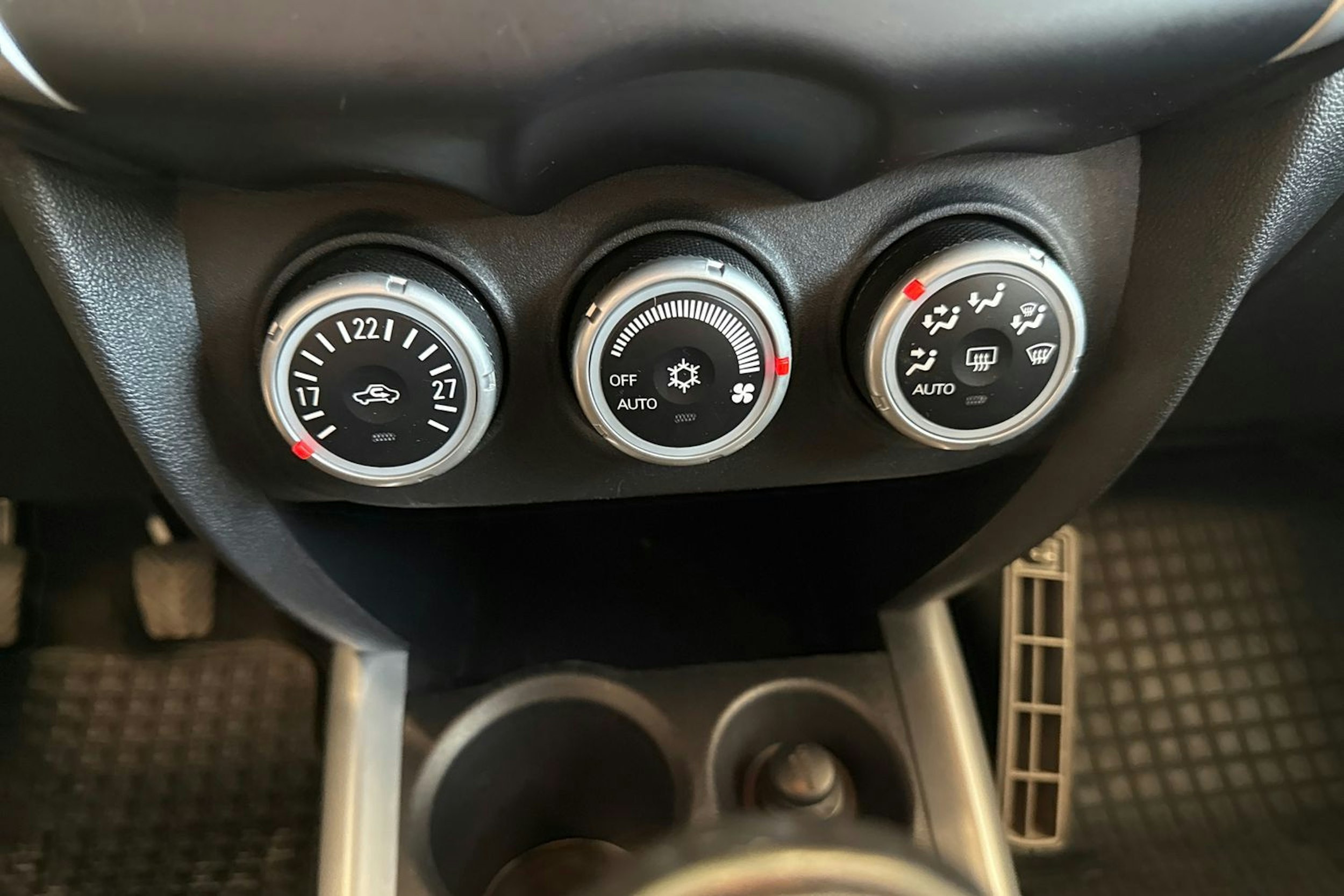 Sininen Mitsubishi ASX 2011 kuva 15.