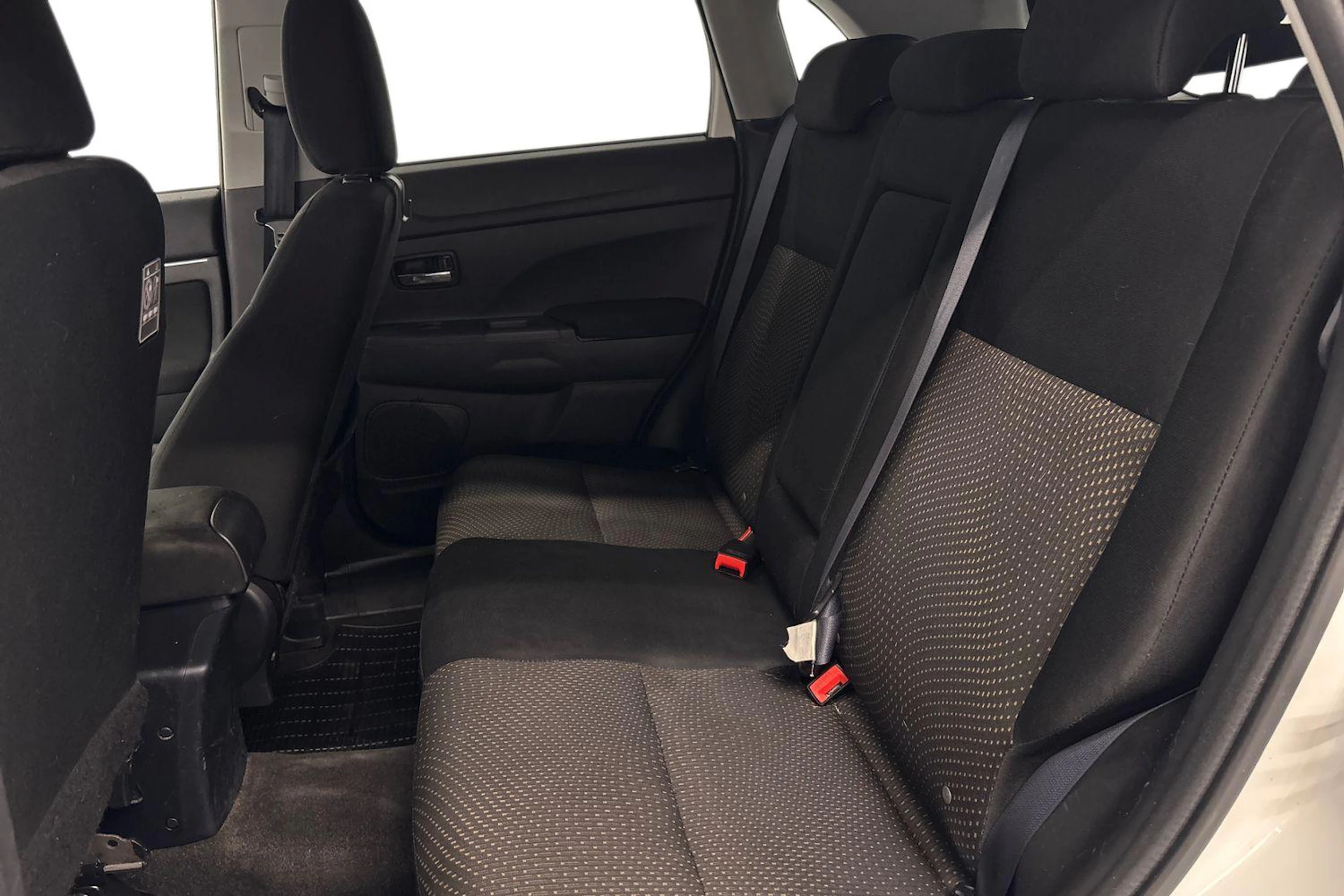 valkoinen Mitsubishi ASX 2013 kuva 8.