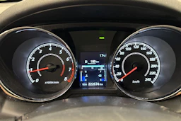 valkoinen Mitsubishi ASX 2013 kuva 17.