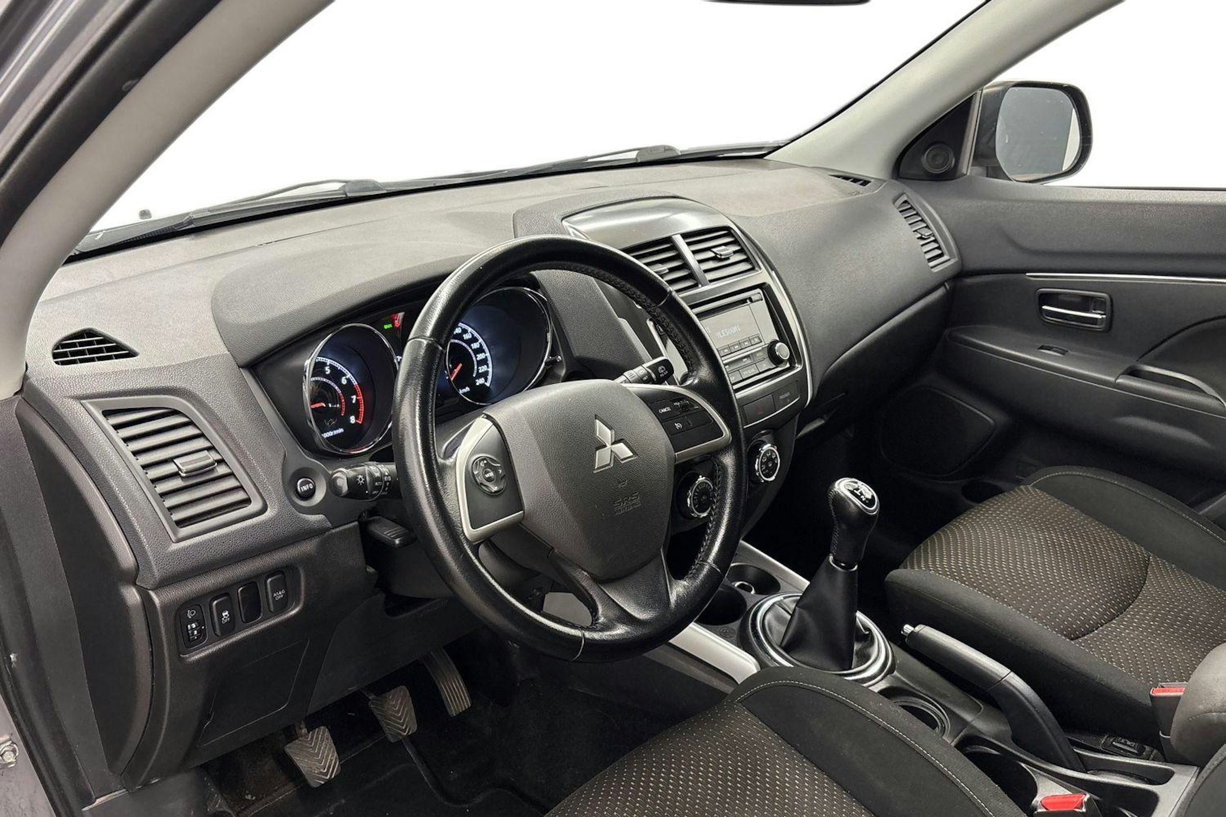 harmaa Mitsubishi ASX 2014 kuva 7.