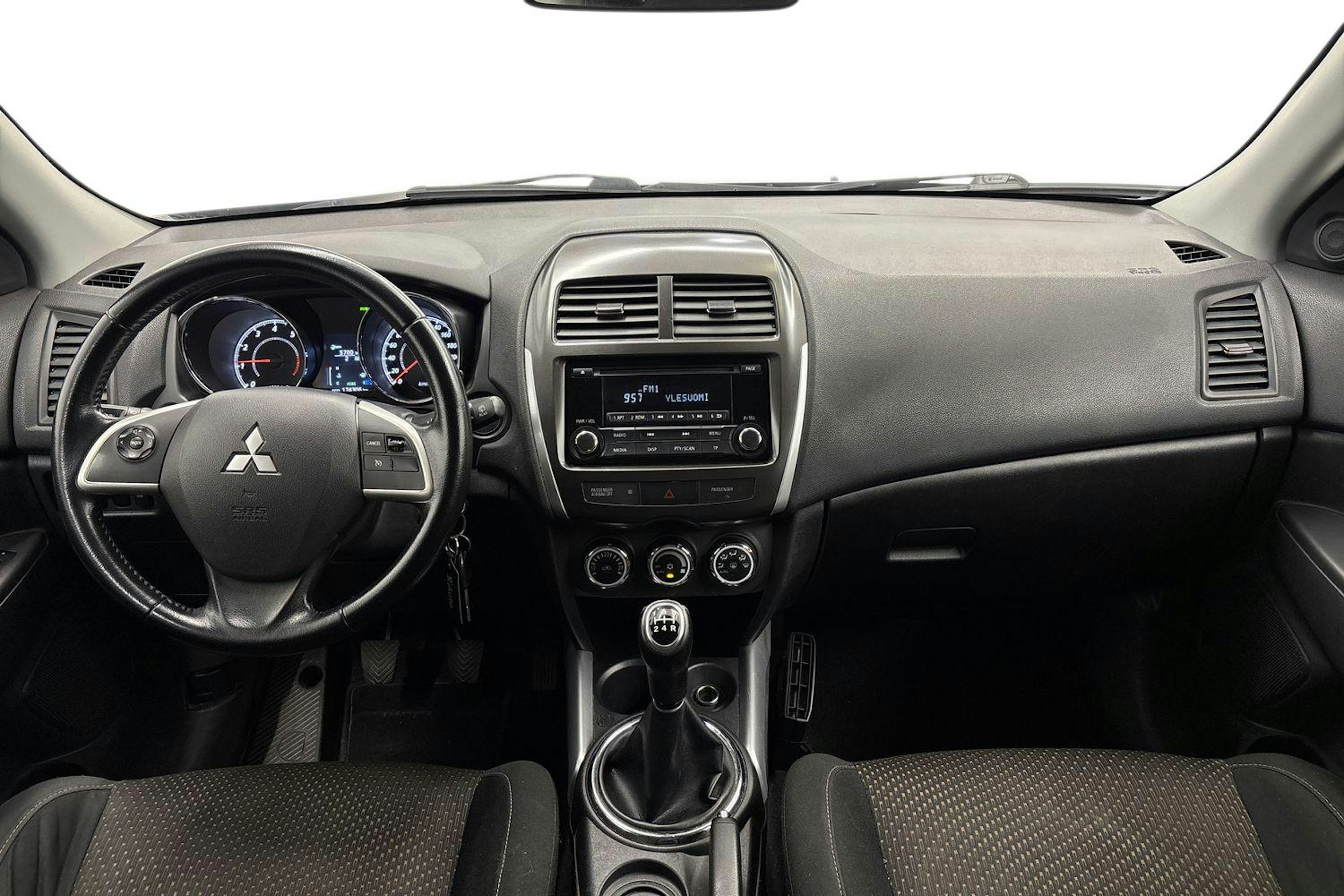 harmaa Mitsubishi ASX 2014 kuva 9.