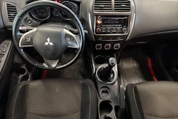 valkoinen Mitsubishi ASX 2014 kuva 9.