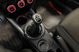 valkoinen Mitsubishi ASX 2014 kuva 21.