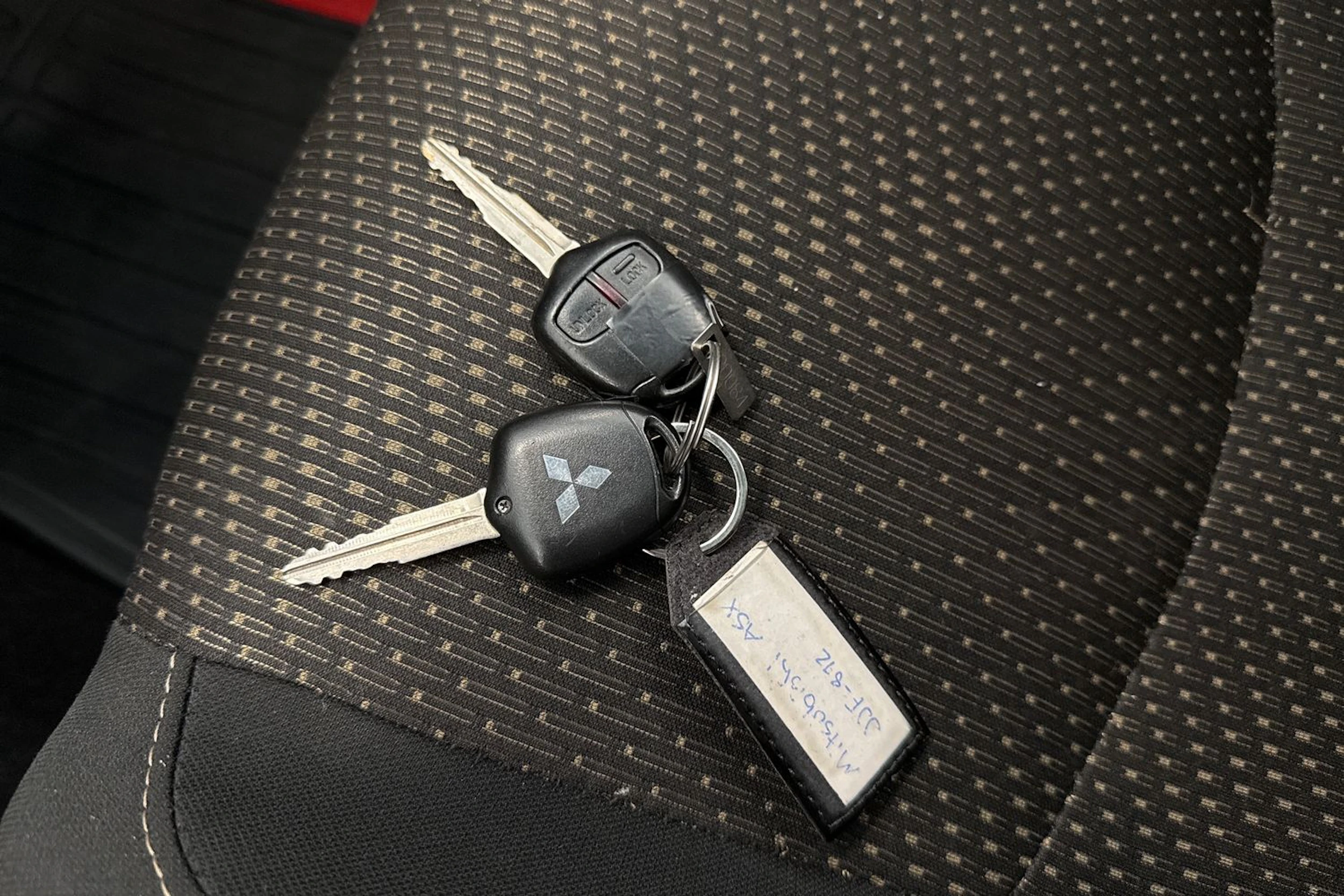 valkoinen Mitsubishi ASX 2014 kuva 26.