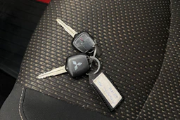 valkoinen Mitsubishi ASX 2014 kuva 26.