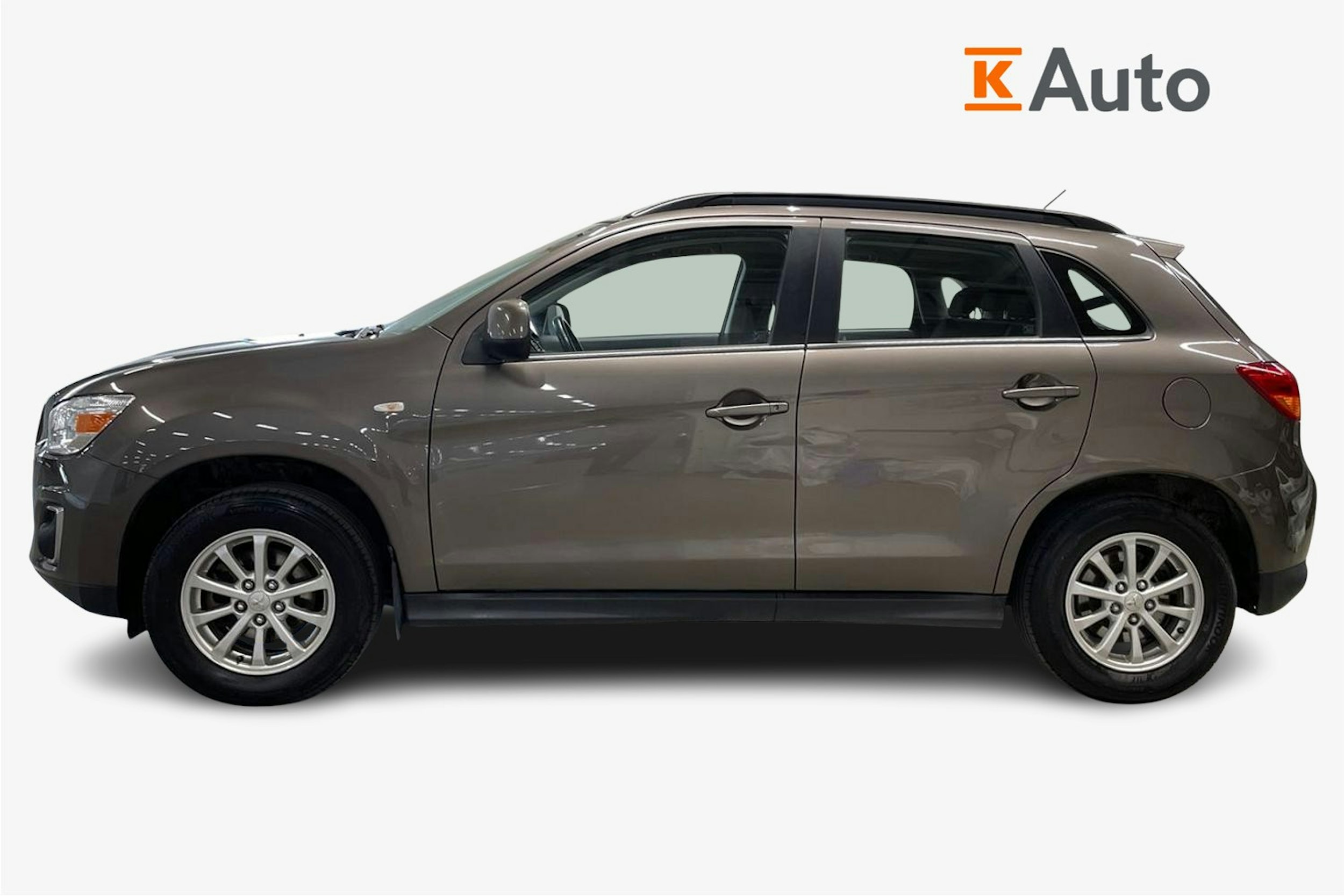 ruskea (beige) Mitsubishi ASX 2014 kuva 6.