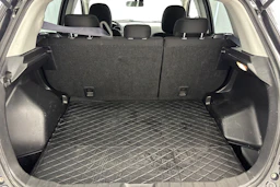musta Mitsubishi ASX 2015 kuva 11.